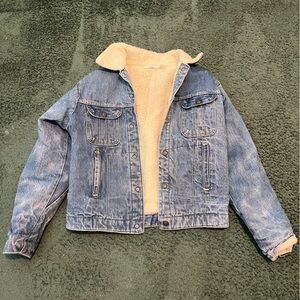 Vintage Jean Trucker Jacket with Sherpa Lining Size Medium